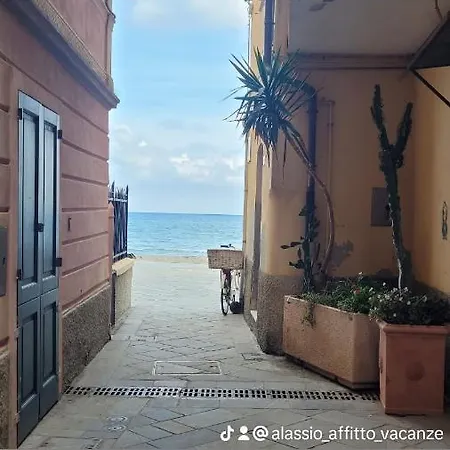 Apartment Casa Di Patty Ad A 20 Metri Dal Mare *